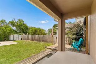 1216 E Giddens Ave, Tampa, FL 33603 - Photo 51