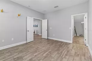 1216 E Giddens Ave, Tampa, FL 33603 - Photo 25