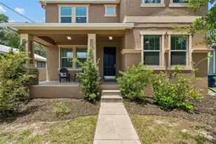1216 E Giddens Ave, Tampa, FL 33603 - Photo 5