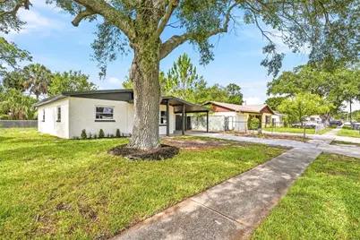 8118 Tanglewood Lane, Tampa, FL 33615 - Photo 3