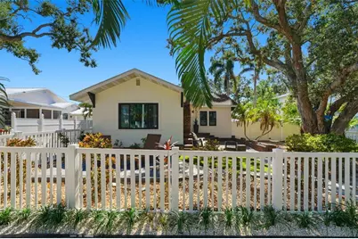 517 Avery Avenue, Crystal Beach, FL 34681 - Photo 43