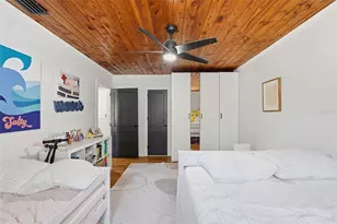 517 Avery Ave, Crystal Beach, FL 34681 - Photo 25