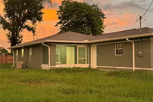 37209 Lock St, Dade City, FL 33523 - Photo 1