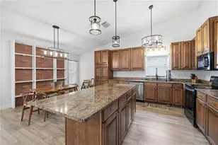 1570 Club Dr, Tarpon Springs, FL 34689 - Photo 9