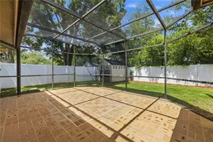 1570 Club Dr, Tarpon Springs, FL 34689 - Photo 25