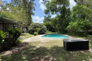 6624 Baybrooks Cir, Tampa, FL 33617 - Photo 3