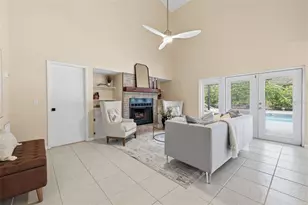 11007 Theresa Arbor Dr, Tampa, FL 33617 - Photo 21