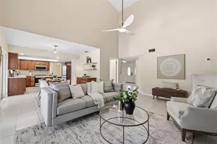 11007 Theresa Arbor Dr, Tampa, FL 33617 - Photo 23