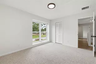 11007 Theresa Arbor Dr, Tampa, FL 33617 - Photo 39