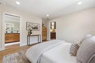 11007 Theresa Arbor Dr, Tampa, FL 33617 - Photo 29