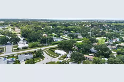 2287 Manor Boulevard N, Clearwater, FL 33765 - Photo 47