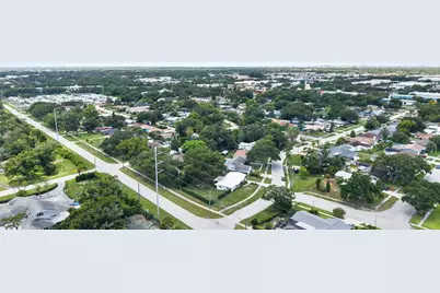 2287 Manor Boulevard N, Clearwater, FL 33765 - Photo 45