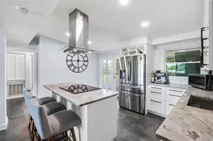 2287 Manor Blvd N, Clearwater, FL 33765 - Photo 13