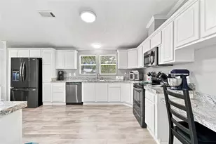 37903 Tucker Rd, Zephyrhills, FL 33542 - Photo 19