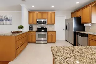1005 Highgrove Ct, Valrico, FL 33596 - Photo 13
