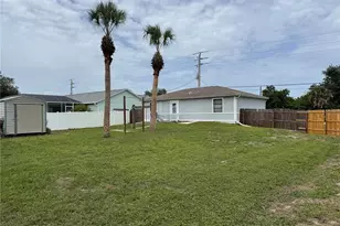 11748 Oceanspray Blvd, Englewood, FL 34224 - Photo 17