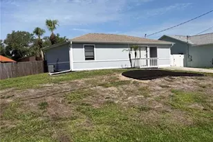 11748 Oceanspray Blvd, Englewood, FL 34224 - Photo 9