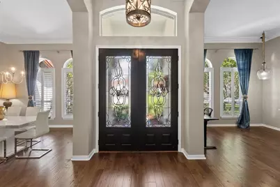9145 Highland Ridge Way, Tampa, FL 33647 - Photo 3