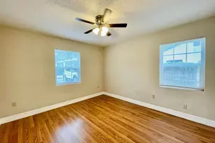 6726 N 11th St, Tampa, FL 33604 - Photo 15