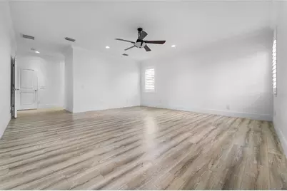4802 W Beachway Drive, Tampa, FL 33609 - Photo 27