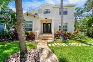 4802 W Beachway Dr, Tampa, FL 33609 - Photo 1
