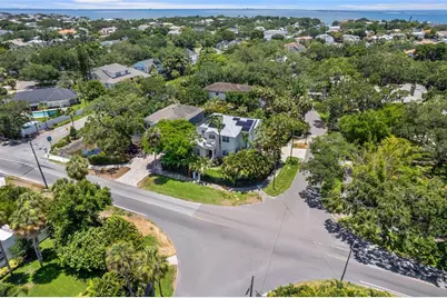 4802 W Beachway Drive, Tampa, FL 33609 - Photo 41