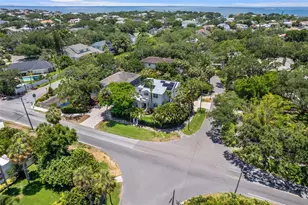 4802 W Beachway Dr, Tampa, FL 33609 - Photo 41