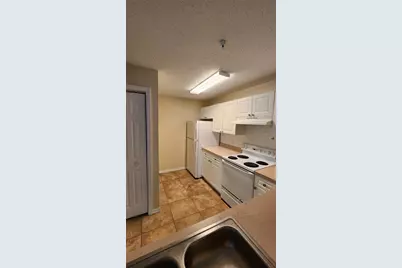 18001 Richmond Place Drive #1033, Tampa, FL 33647 - Photo 5