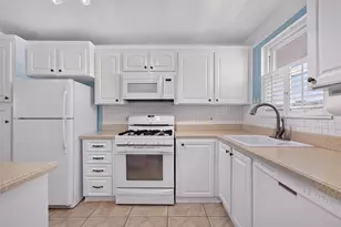 6025 Shore Blvd S, Gulfport, FL 33707 - Photo 11