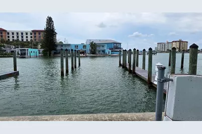 627 Bay Esplanade, Clearwater Beach, FL 33767 - Photo 9