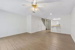 3911 Oak Limb Ct, Tampa, FL 33614 - Photo 7
