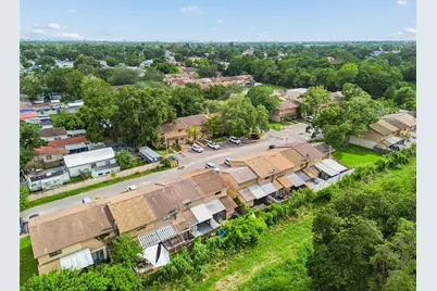 3911 Oak Limb Court, Tampa, FL 33614 - Photo 23