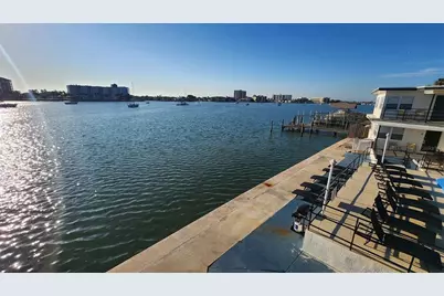 621 Bay Esplanade, Clearwater Beach, FL 33767 - Photo 25