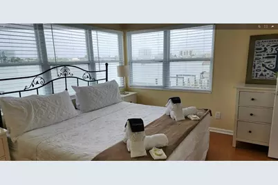621 Bay Esplanade, Clearwater Beach, FL 33767 - Photo 3