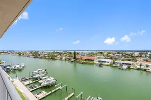 223 Island Way, Clearwater Beach, FL 33767 - Photo 5