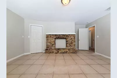 7123 Woodfield Drive, Tampa, FL 33617 - Photo 19