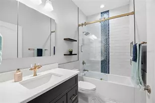 9613 W Park Village Dr, Tampa, FL 33626 - Photo 17