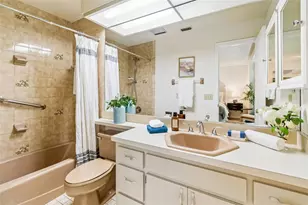 16509 Round Oak Dr, Tampa, FL 33618 - Photo 23