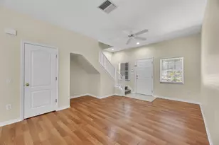 6737 Lake Rochester Ln, Gibsonton, FL 33534 - Photo 5
