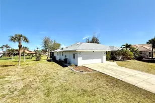 95 White Marsh Ln, Rotonda West, FL 33947 - Photo 5