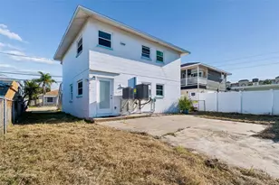 14919 N Bayshore Dr, Madeira Beach, FL 33708 - Photo 29