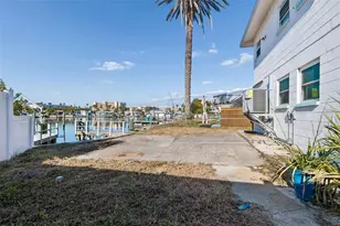 14919 N Bayshore Dr, Madeira Beach, FL 33708 - Photo 31