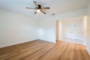 4702 Southbreeze Dr, Tampa, FL 33624 - Photo 7