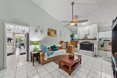 2250 Springwood Cir W, Clearwater, FL 33763 - Photo 5
