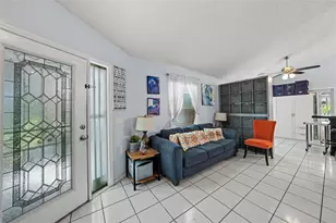 2250 Springwood Cir W, Clearwater, FL 33763 - Photo 7