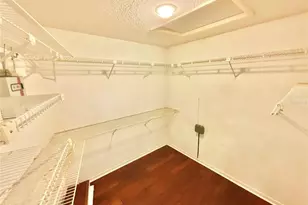 1349 Hillside Dr, Tarpon Springs, FL 34689 - Photo 13