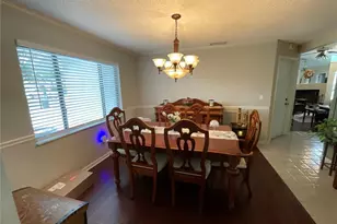 1349 Hillside Dr, Tarpon Springs, FL 34689 - Photo 11