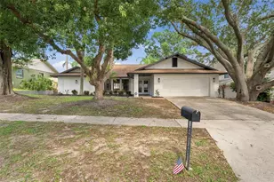 2721 Briarpatch Dr, Valrico, FL 33596 - Photo 1