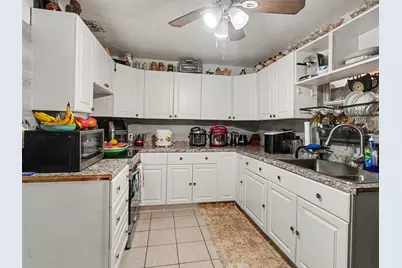 2839 19th Street W, Bradenton, FL 34205 - Photo 9