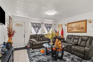 2839 19th St W, Bradenton, FL 34205 - Photo 7